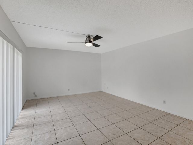 Дом в аренду по адресу 2555 Albatross Road N 2-A - фото 6398069