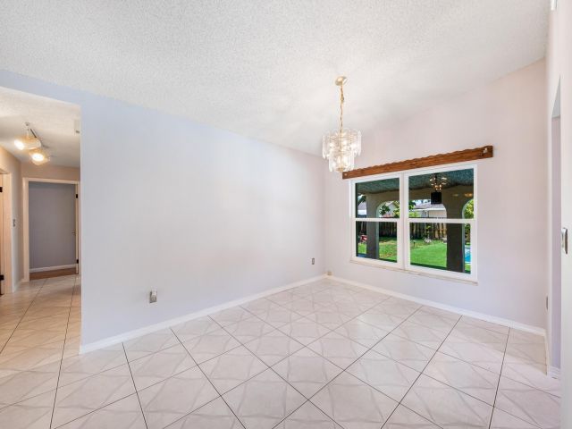 Дом в аренду по адресу 5340 SW 115th Avenue - фото 6473258