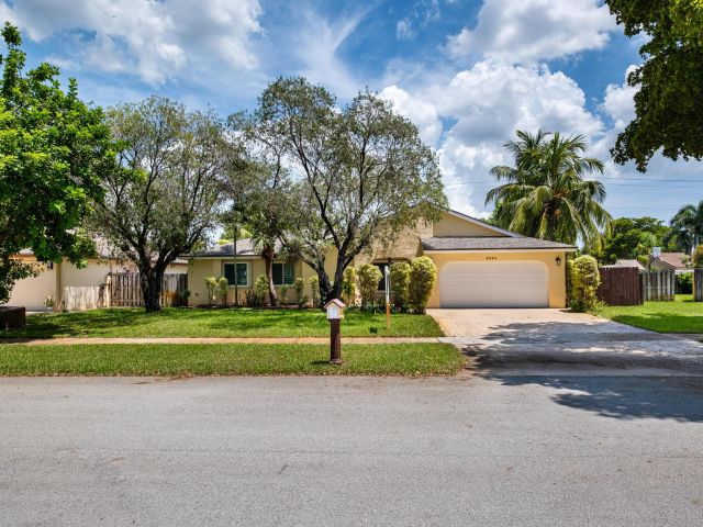 Дом в аренду по адресу 5340 SW 115th Avenue - фото 6473267
