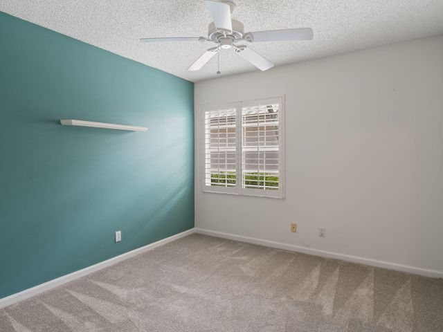 Продажа дома по адресу 9190 Heathridge Drive - фото 6399262