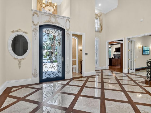 Продажа дома по адресу 377 E Coconut Palm Road - фото 6399711