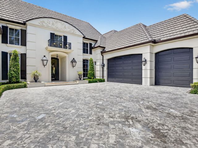 Продажа дома по адресу 377 E Coconut Palm Road - фото 6399714