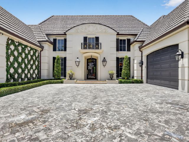 Продажа дома по адресу 377 E Coconut Palm Road - фото 6399715