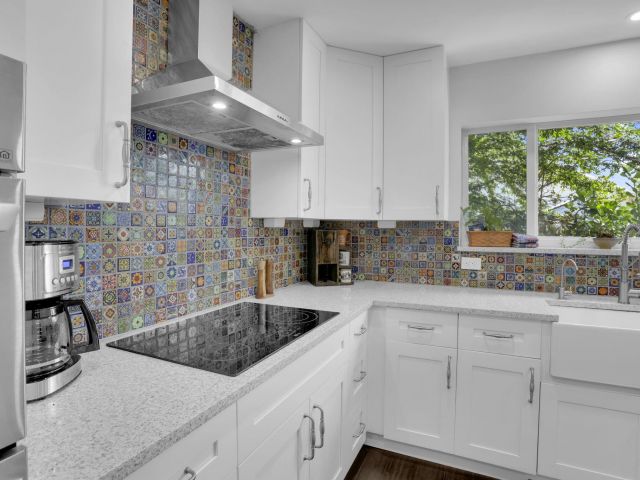 Продажа дома по адресу 1512 Hummingbird Drive - фото 6719789