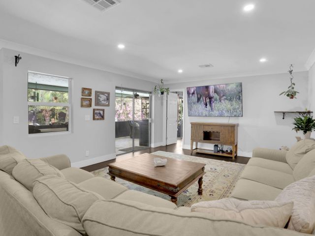 Продажа дома по адресу 1512 Hummingbird Drive - фото 6719790