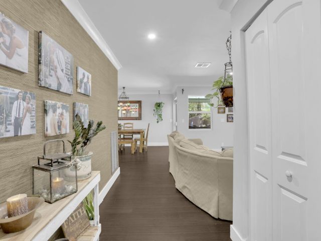 Продажа дома по адресу 1512 Hummingbird Drive - фото 6719793