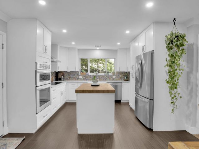 Продажа дома по адресу 1512 Hummingbird Drive - фото 6719796