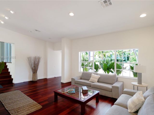 Продажа дома по адресу 691 Ridgewood Rd - фото 6400379