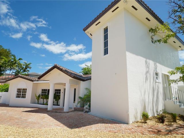 Продажа дома по адресу 691 Ridgewood Rd - фото 6400385