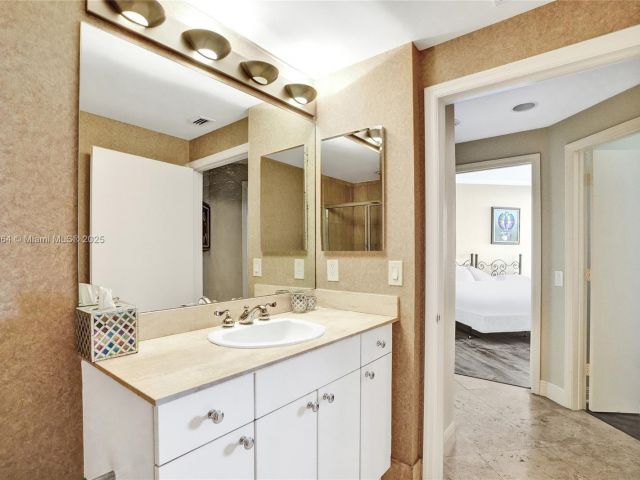 Продажа квартиры #1403 - фото 6402199