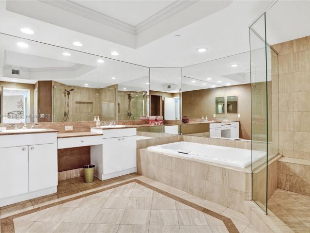 Продажа квартиры #1403 - фото 6402210