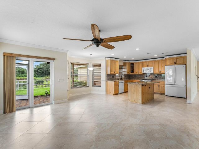 Продажа дома по адресу 9511 Fox Trot Lane - фото 6402177