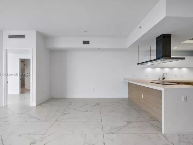 Продажа квартиры #1907 - фото 6439715