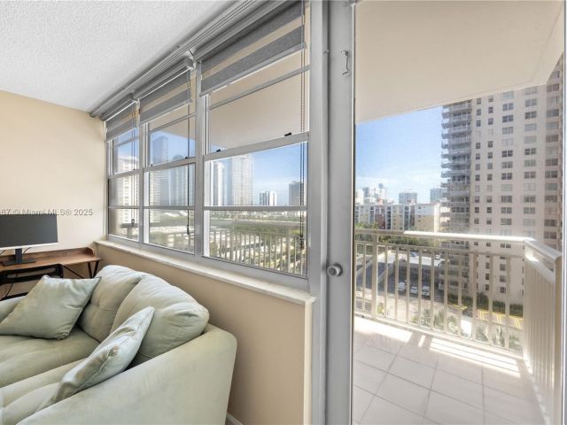 Продажа квартиры #812 - фото 7435423