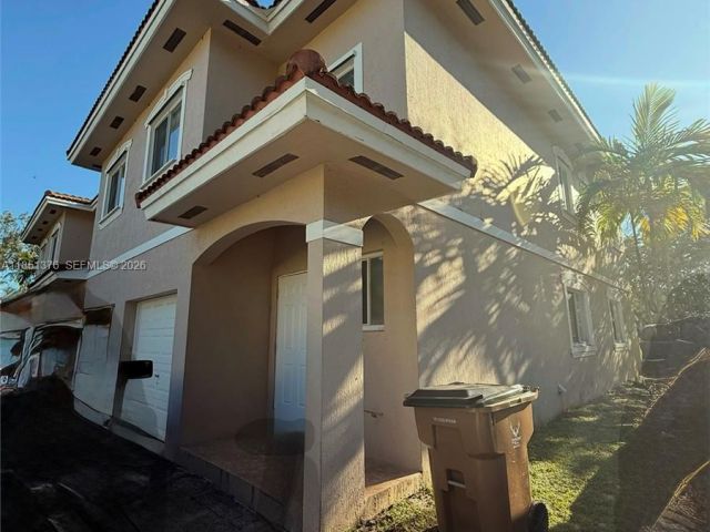 Дом в аренду по адресу 1540 NW 45th St 1-4 - фото 7450634