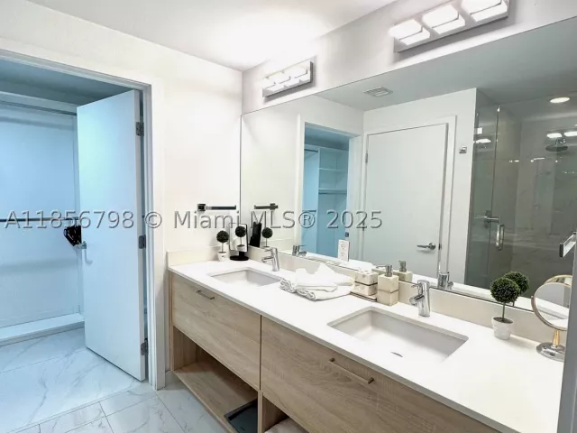 Квартира в аренду номер2720 - фото 9058147