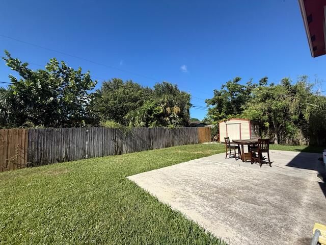 Дом в аренду по адресу 1390 W 33rd Street - фото 6837004