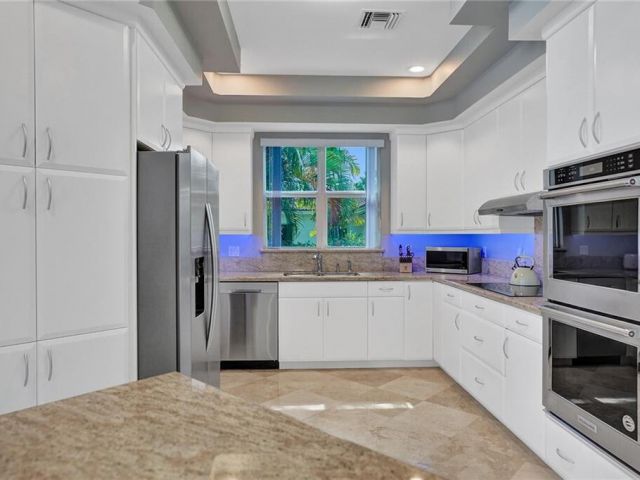 Дом в аренду по адресу 1033 Brooks Lane - фото 6407421