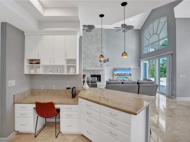 Дом в аренду по адресу 1033 Brooks Lane - фото 6407423