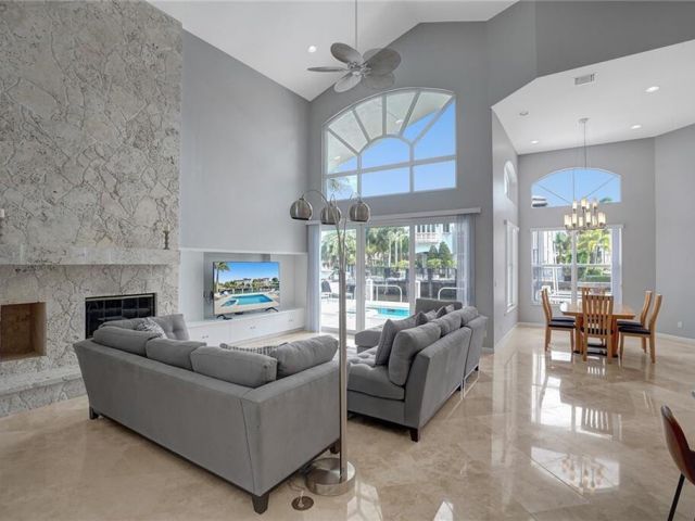 Дом в аренду по адресу 1033 Brooks Lane - фото 6407425