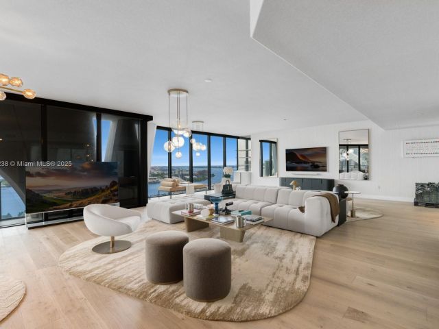 Продажа квартиры #2402 - фото 6409124