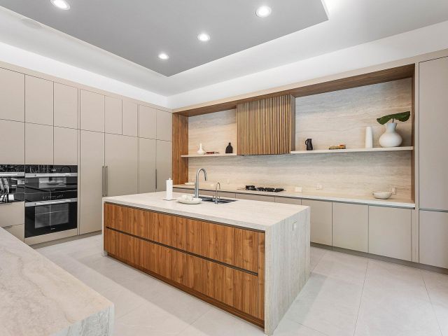 Продажа дома по адресу 499 NE 4th Street - фото 6932521