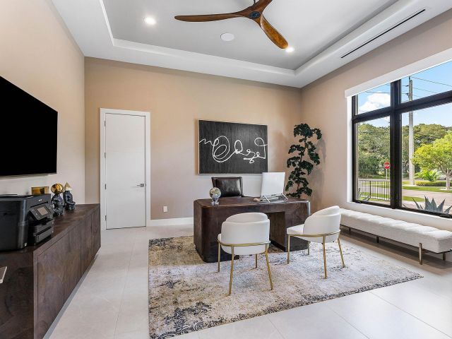 Продажа дома по адресу 499 NE 4th Street - фото 6932529