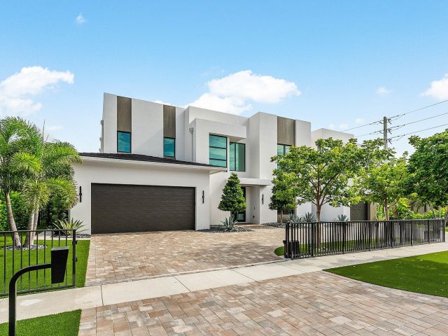 Продажа дома по адресу 499 NE 4th Street - фото 6932536