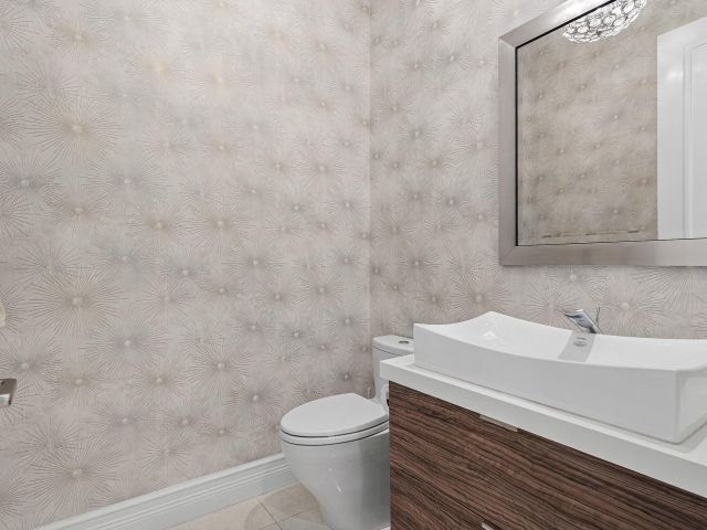 Продажа дома по адресу 9297 Tropez Lane - фото 6407433