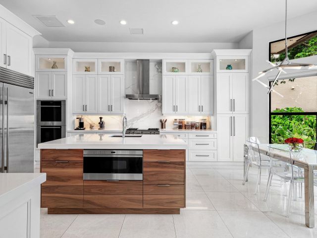 Продажа дома по адресу 9297 Tropez Lane - фото 6407438