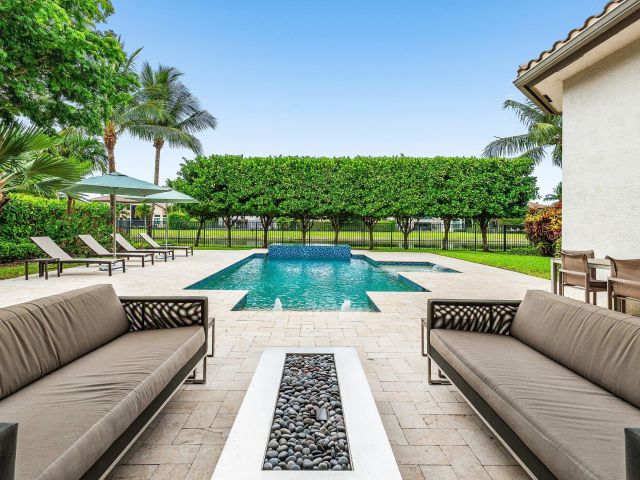 Продажа дома по адресу 9297 Tropez Lane - фото 6407447