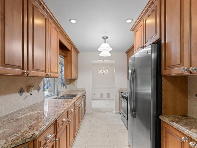 Продажа дома по адресу 3288 NW 25th Way - фото 6593861