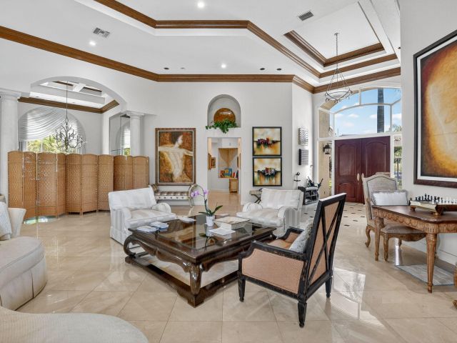 Продажа дома по адресу 6981 Lions Head Lane - фото 6409873