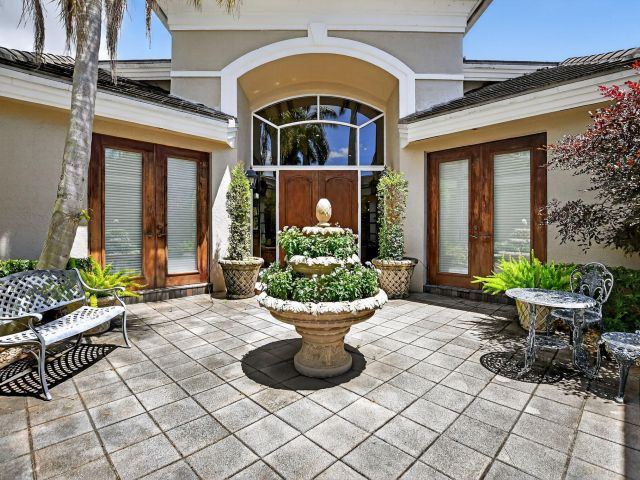 Продажа дома по адресу 6981 Lions Head Lane - фото 6409875