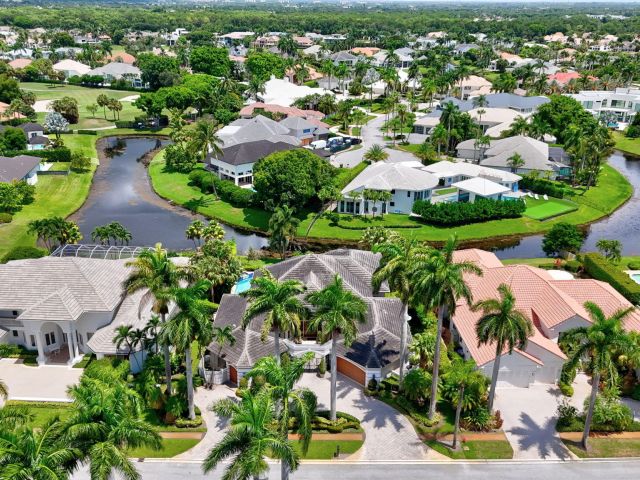 Продажа дома по адресу 6981 Lions Head Lane - фото 6409876