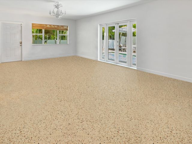 Дом в аренду по адресу 202 32nd Street - фото 6408649