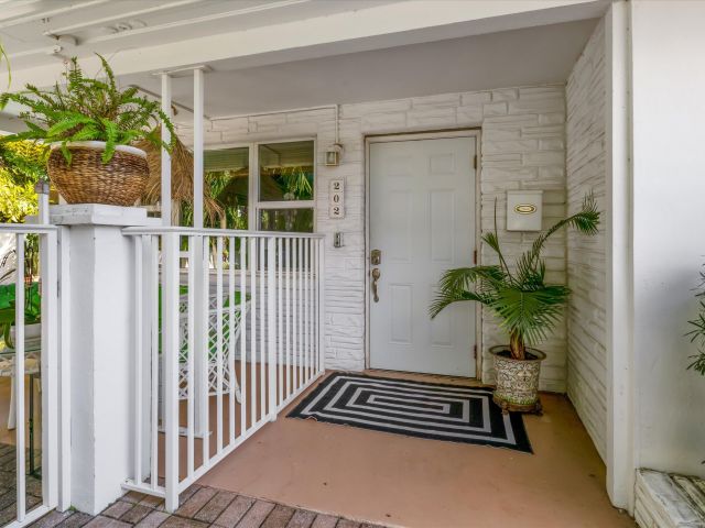 Дом в аренду по адресу 202 32nd Street - фото 6408656