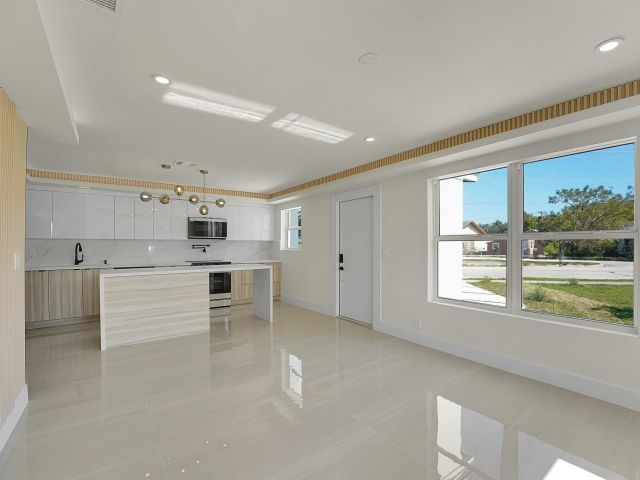 Продажа дома по адресу 928 Market Street - фото 6407619