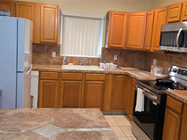 Дом в аренду по адресу 2359 N Wallen Dr - фото 7487292