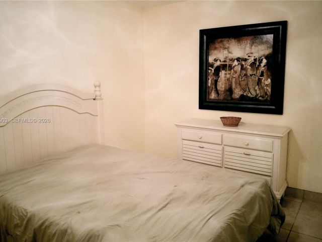 Дом в аренду по адресу 2359 N Wallen Dr - фото 7487306