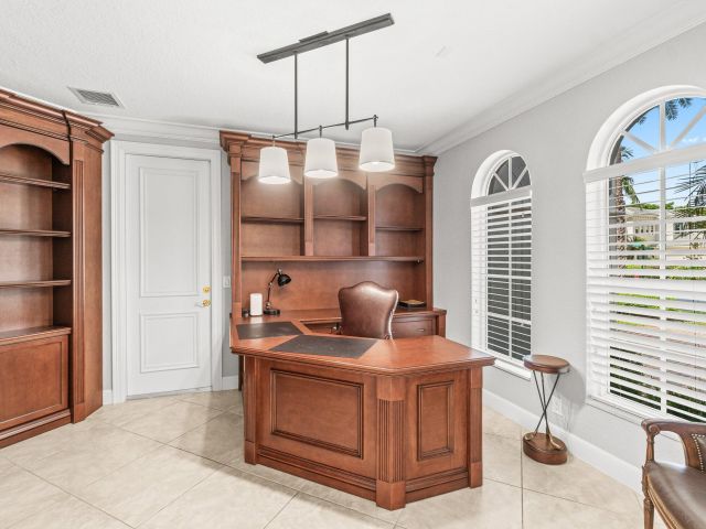 Продажа дома по адресу 16251 Bristol Pointe Drive - фото 6410619