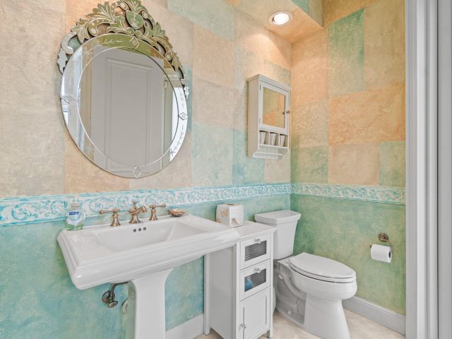 Продажа дома по адресу 16251 Bristol Pointe Drive - фото 6410627