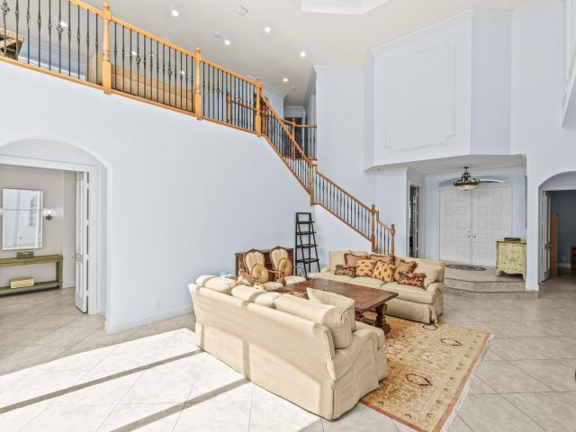 Продажа дома по адресу 16251 Bristol Pointe Drive - фото 6410632