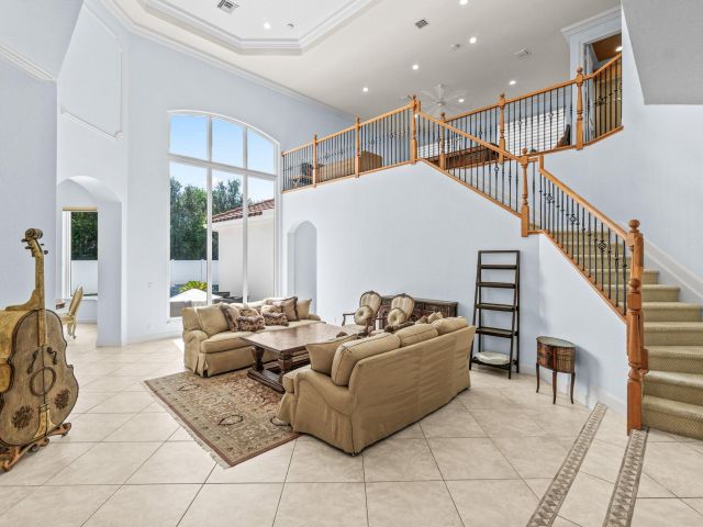 Продажа дома по адресу 16251 Bristol Pointe Drive - фото 6410636