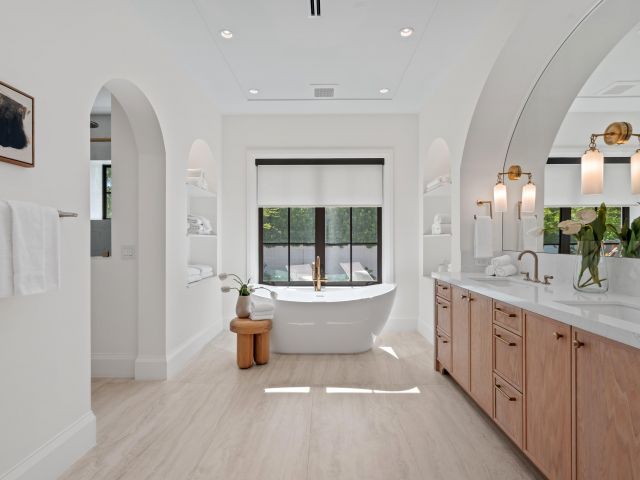 Продажа дома по адресу 502 Gardenia Terrace - фото 6436058