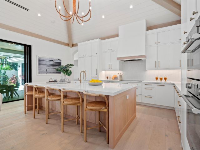 Продажа дома по адресу 502 Gardenia Terrace - фото 6436064