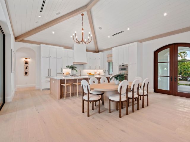 Продажа дома по адресу 502 Gardenia Terrace - фото 6436065