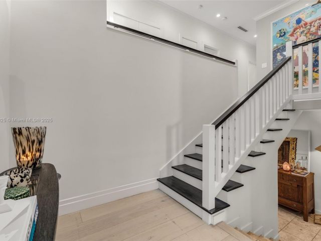 Продажа дома по адресу 285 W Enid Dr - фото 6410962