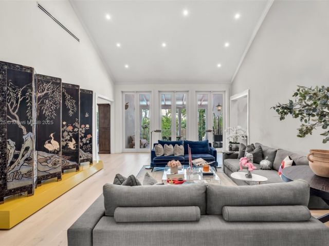 Продажа дома по адресу 285 W Enid Dr - фото 6410976