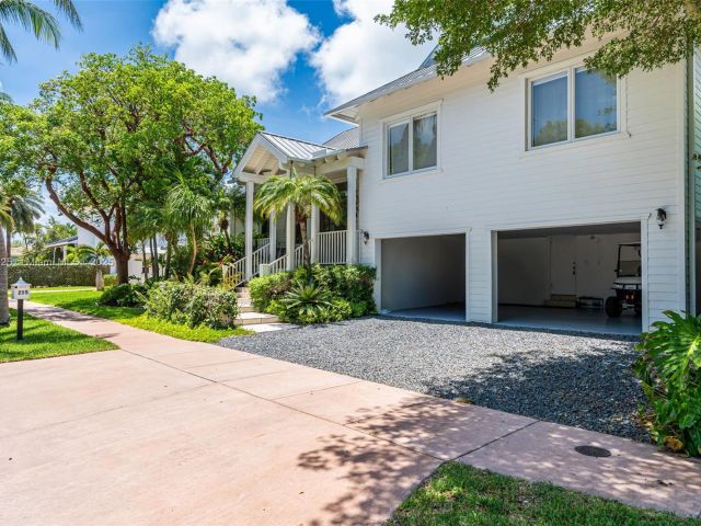 Продажа дома по адресу 285 W Enid Dr - фото 6410980